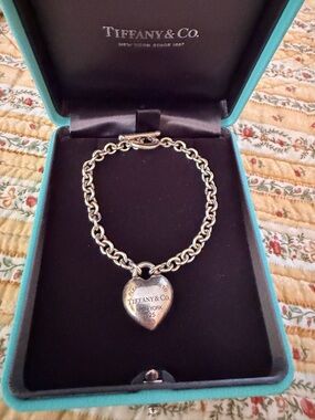 Full Heart Tiffany and Co toggle bracelet Sterling Silver seven inches